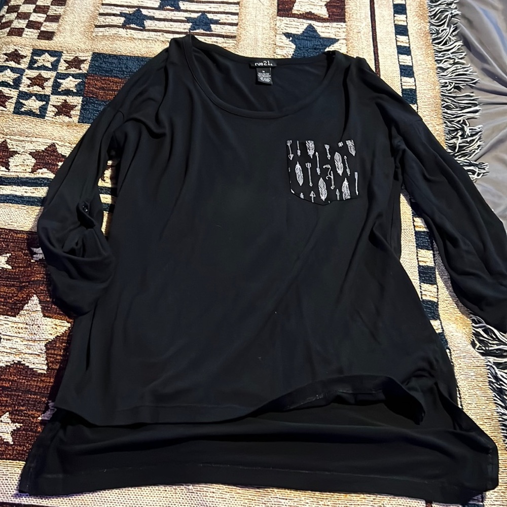 Quarter length sleeve shirt
